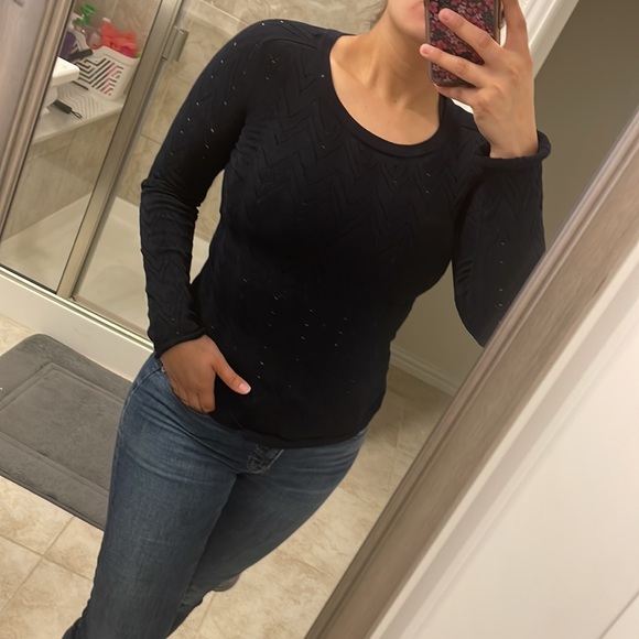 Louis Vuitton uniform long sleeve top - Picture 5 of 8